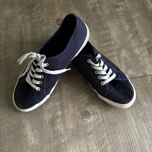 Old Navy Navy Sneaker (8)